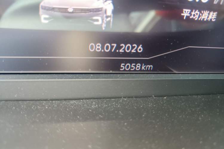 Used Volkswagen Magotan GTE Plug-in Hybrid 2022 GTE Luxury Model Odometer Close Up