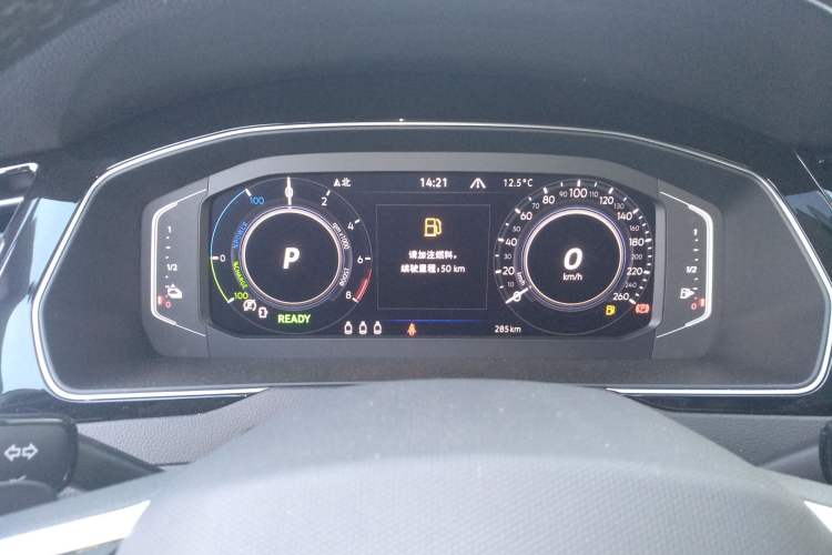 Used Volkswagen Magotan GTE Plug-in Hybrid 2022 GTE Luxury Model Odometer Close Up