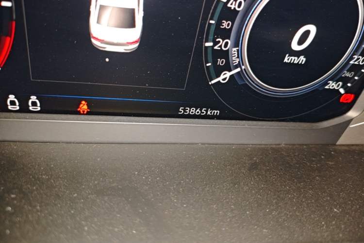 Used Volkswagen Magotan GTE Plug-in Hybrid 2022 GTE Luxury Model Odometer Close Up