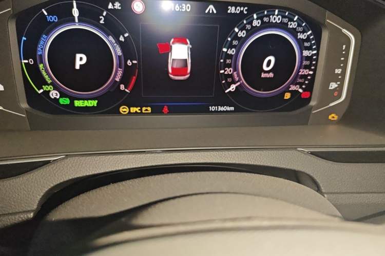 Used Volkswagen Magotan GTE Plug-in Hybrid 2022 GTE Prestige Model Odometer Close Up