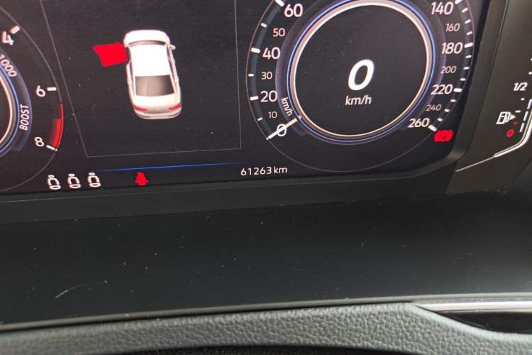 Used Volkswagen Magotan GTE Plug-in Hybrid 2022 GTE Luxury Model Odometer Close Up