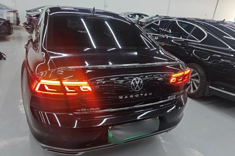 Used Volkswagen Magotan GTE Plug-in Hybrid 2022 GTE Luxury Model Rear