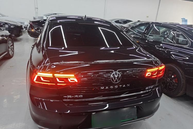 Used Volkswagen Magotan GTE Plug-in Hybrid 2022 GTE Luxury Model Rear
