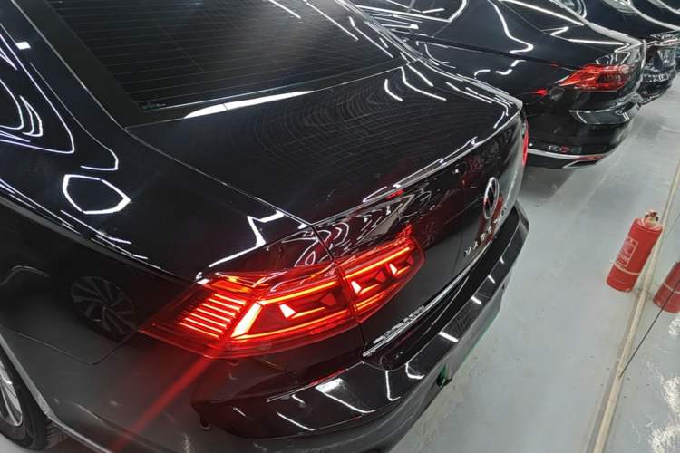 Used Volkswagen Magotan GTE Plug-in Hybrid 2022 GTE Luxury Model Rear