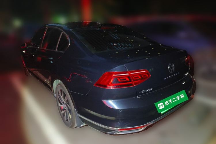 Used Volkswagen Magotan GTE Plug-in Hybrid 2022 GTE Luxury Model Rear Left 45 Deg