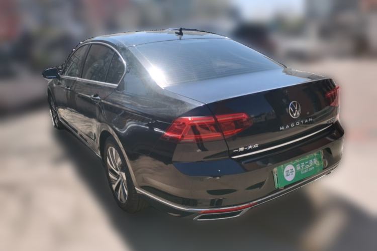 Used Volkswagen Magotan GTE Plug-in Hybrid 2022 GTE Luxury Model Rear Left 45 Deg