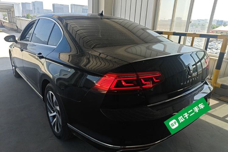 Used Volkswagen Magotan GTE Plug-in Hybrid 2022 GTE Luxury Model Rear Left 45 Deg