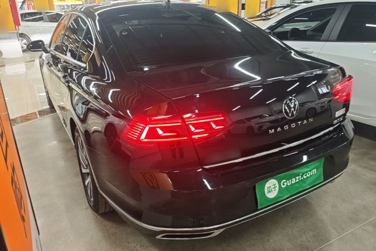 Used Volkswagen Magotan GTE Plug-in Hybrid 2022 GTE Luxury Model Rear Left 45 Deg