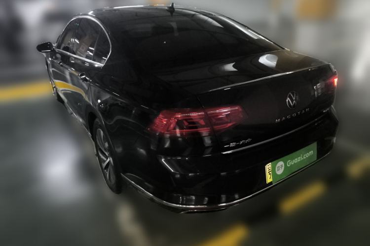 Used Volkswagen Magotan GTE Plug-in Hybrid 2022 GTE Luxury Model Rear Left 45 Deg