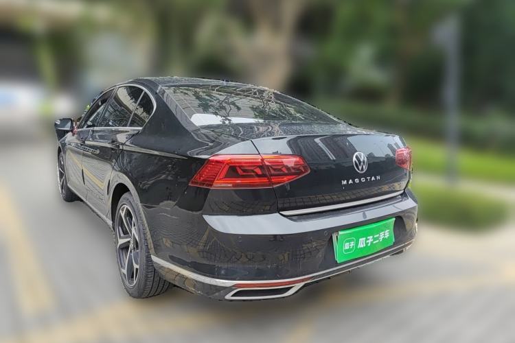 Used Volkswagen Magotan GTE Plug-in Hybrid 2022 GTE Luxury Model Rear Left 45 Deg