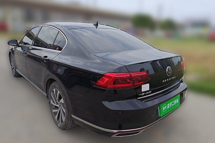 Used Volkswagen Magotan GTE Plug-in Hybrid 2022 GTE Luxury Model Rear Left 45 Deg