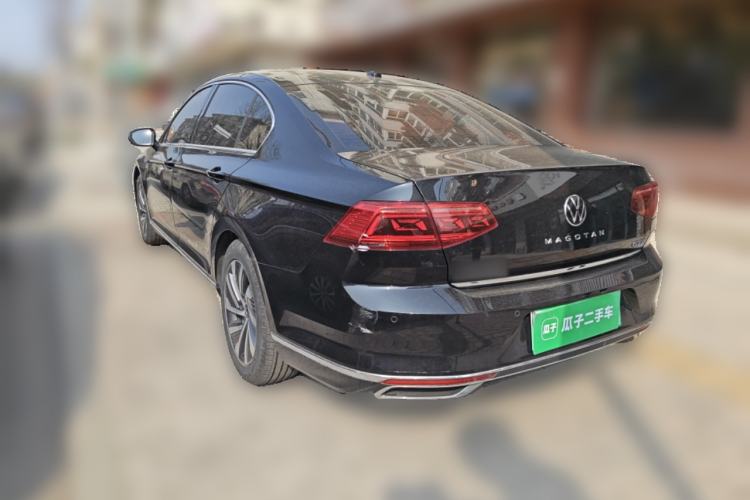 Used Volkswagen Magotan GTE Plug-in Hybrid 2022 GTE Luxury Model Rear Left 45 Deg