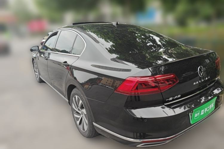 Used Volkswagen Magotan GTE Plug-in Hybrid 2022 GTE Luxury Model Rear Left 45 Deg