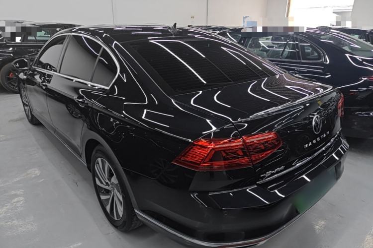 Used Volkswagen Magotan GTE Plug-in Hybrid 2022 GTE Luxury Model Rear Left 45 Deg