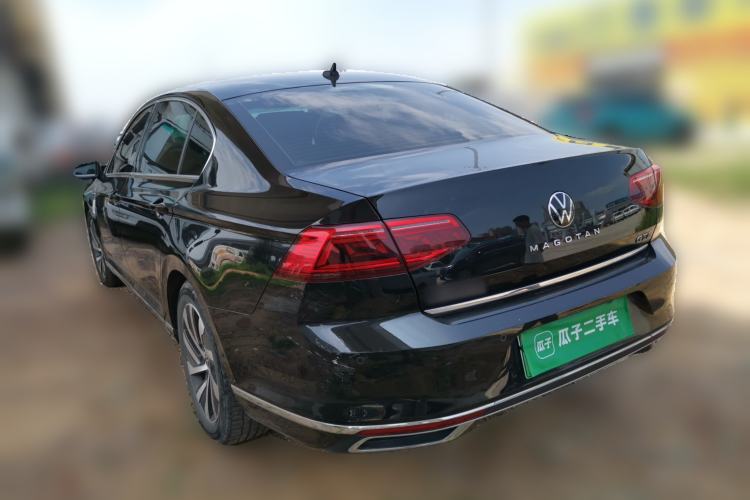 Used Volkswagen Magotan GTE Plug-in Hybrid 2022 GTE Luxury Model Rear Left 45 Deg