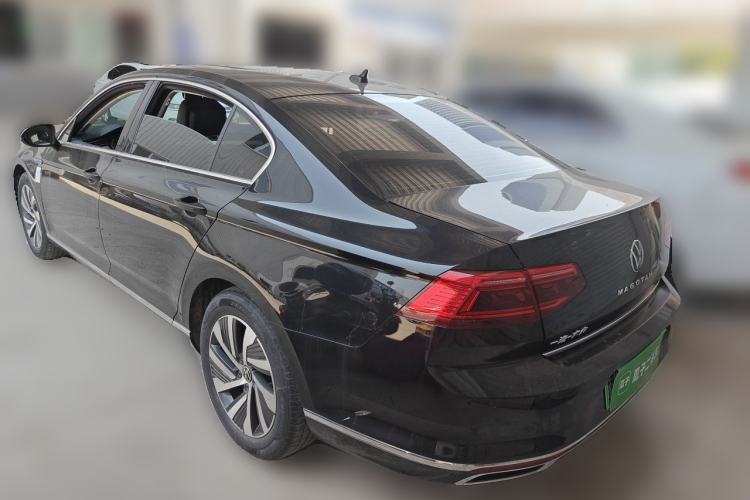 Used Volkswagen Magotan GTE Plug-in Hybrid 2022 GTE Luxury Model Rear Left 45 Deg