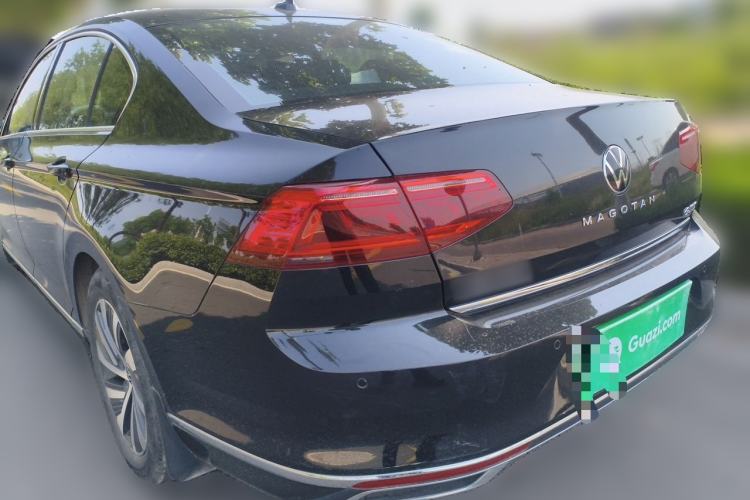 Used Volkswagen Magotan GTE Plug-in Hybrid 2022 GTE Luxury Model Rear Left 45 Deg