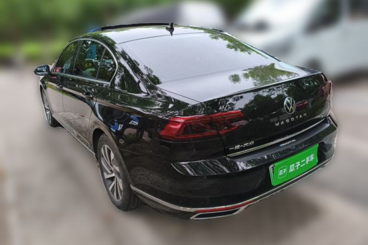 Used Volkswagen Magotan GTE Plug-in Hybrid 2022 GTE Luxury Model Rear Left 45 Deg