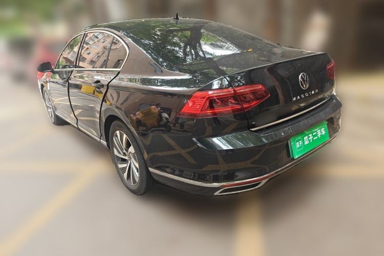 Used Volkswagen Magotan GTE Plug-in Hybrid 2022 GTE Luxury Model Rear Left 45 Deg