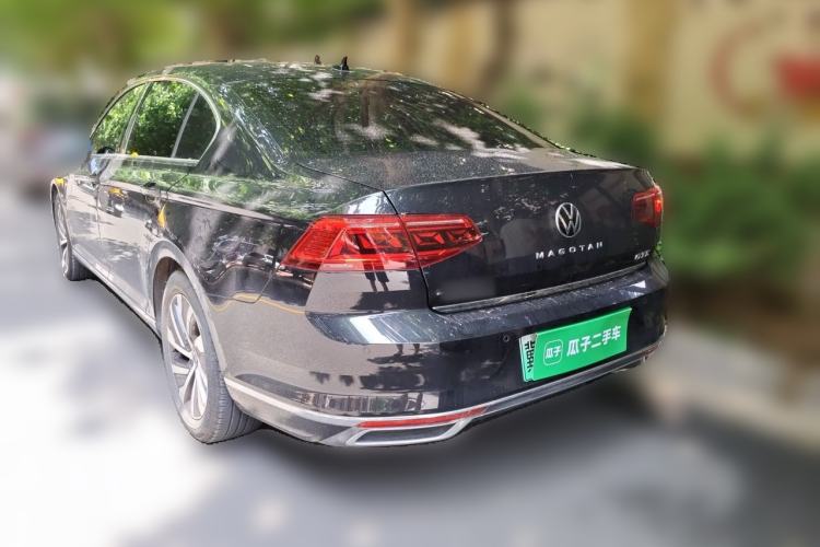 Used Volkswagen Magotan GTE Plug-in Hybrid 2022 GTE Luxury Model Rear Left 45 Deg