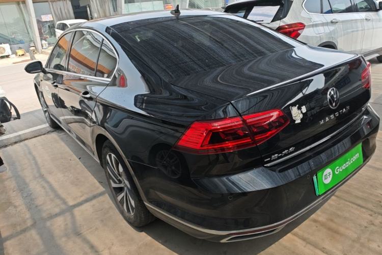 Used Volkswagen Magotan GTE Plug-in Hybrid 2022 GTE Luxury Model Rear Left 45 Deg