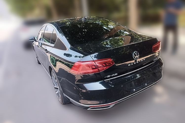 Used Volkswagen Magotan GTE Plug-in Hybrid 2022 GTE Prestige Model Rear Left 45 Deg