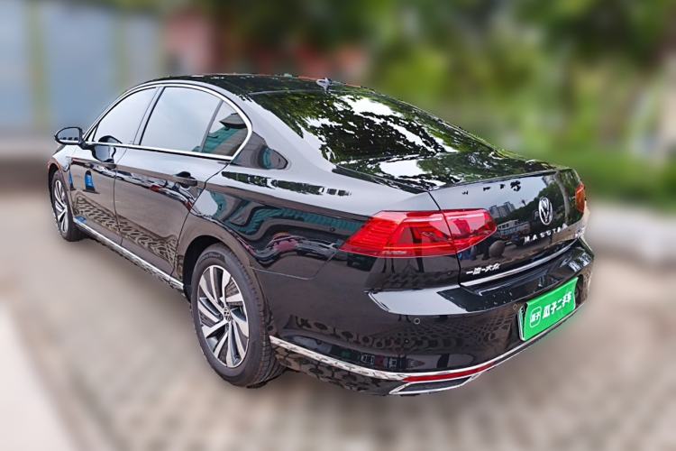 Used Volkswagen Magotan GTE Plug-in Hybrid 2022 GTE Luxury Model Rear Left 45 Deg