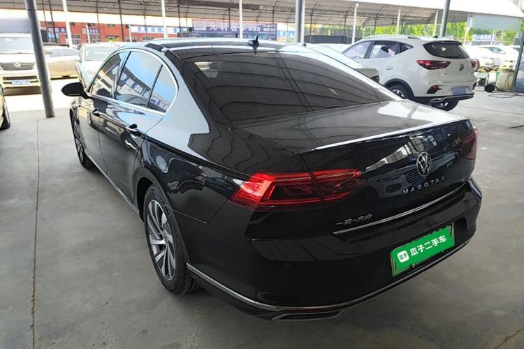 Used Volkswagen Magotan GTE Plug-in Hybrid 2022 GTE Luxury Model Rear Left 45 Deg