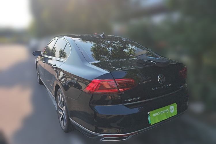 Used Volkswagen Magotan GTE Plug-in Hybrid 2022 GTE Luxury Model Rear Left 45 Deg