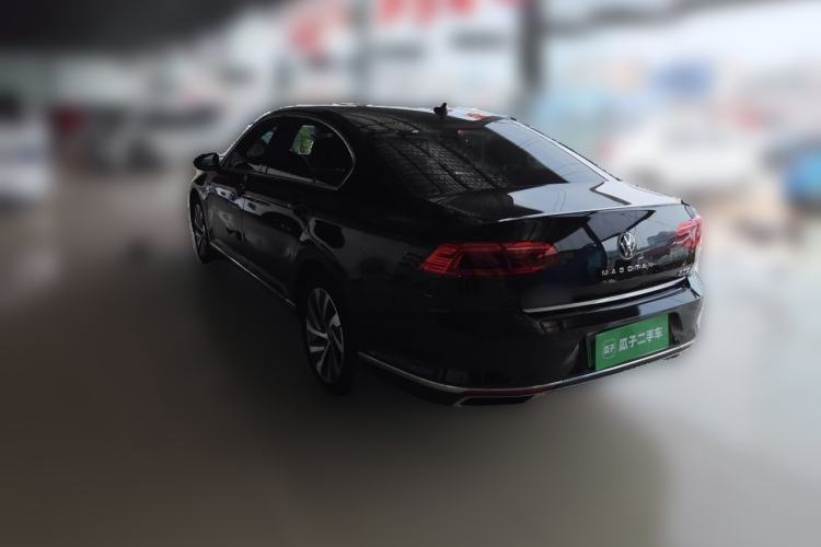 Used Volkswagen Magotan GTE Plug-in Hybrid 2022 GTE Luxury Model Rear Left 45 Deg