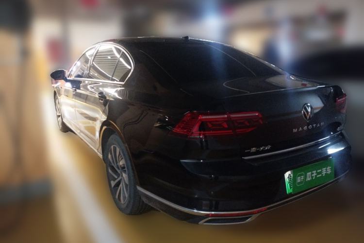 Used Volkswagen Magotan GTE Plug-in Hybrid 2022 GTE Luxury Model Rear Left 45 Deg
