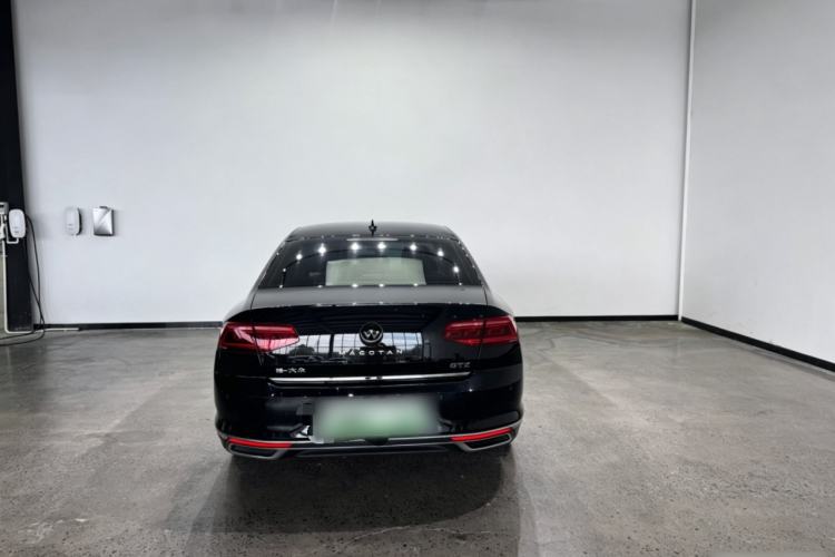 Used Volkswagen Magotan GTE Plug-in Hybrid 2022 GTE Luxury Model Rear