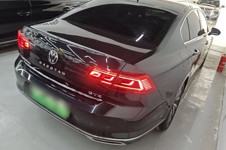 Used Volkswagen Magotan GTE Plug-in Hybrid 2022 GTE Luxury Model Rear Right 45 Deg