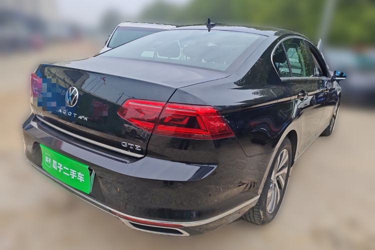 Used Volkswagen Magotan GTE Plug-in Hybrid 2022 GTE Luxury Model Rear Right 45 Deg