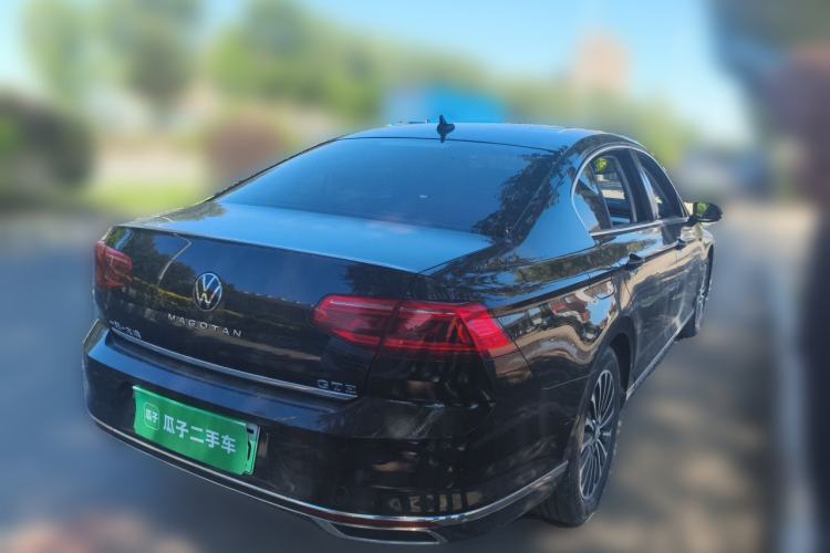 Used Volkswagen Magotan GTE Plug-in Hybrid 2022 GTE Luxury Model Rear Right 45 Deg