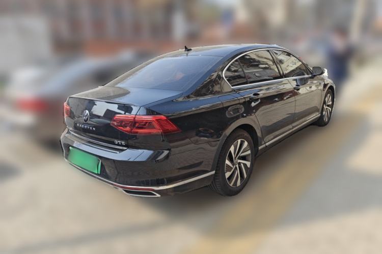 Used Volkswagen Magotan GTE Plug-in Hybrid 2022 GTE Luxury Model Rear Right 45 Deg