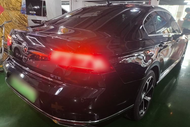 Used Volkswagen Magotan GTE Plug-in Hybrid 2022 GTE Luxury Model Rear Right 45 Deg
