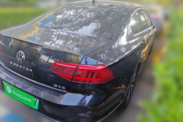 Used Volkswagen Magotan GTE Plug-in Hybrid 2022 GTE Luxury Model Rear Right 45 Deg