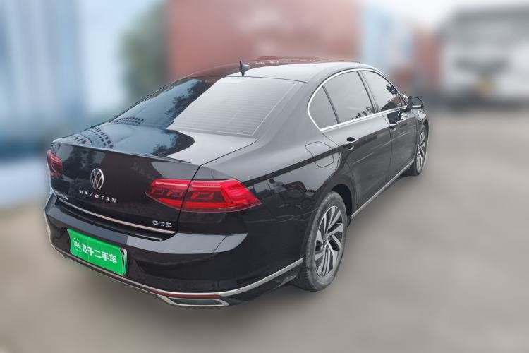 Used Volkswagen Magotan GTE Plug-in Hybrid 2022 GTE Luxury Model Rear Right 45 Deg