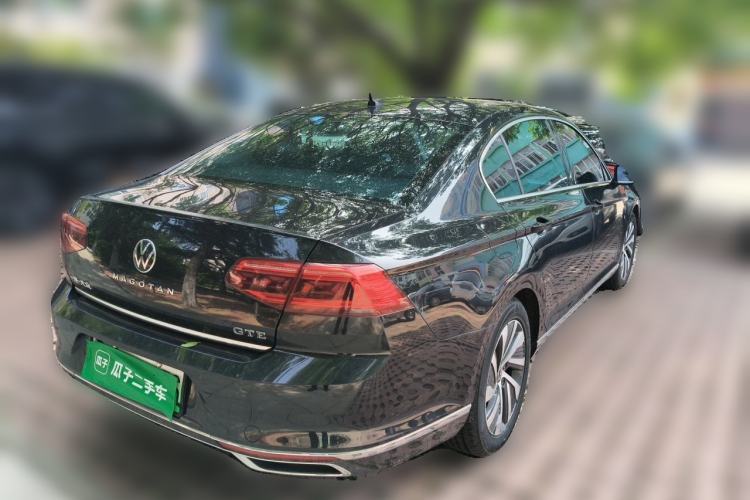 Used Volkswagen Magotan GTE Plug-in Hybrid 2022 GTE Luxury Model Rear Right 45 Deg
