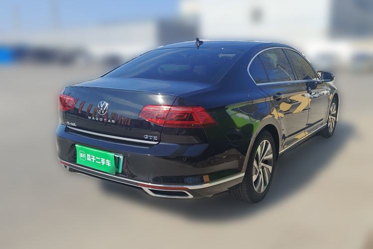 Used Volkswagen Magotan GTE Plug-in Hybrid 2022 GTE Luxury Model Rear Right 45 Deg