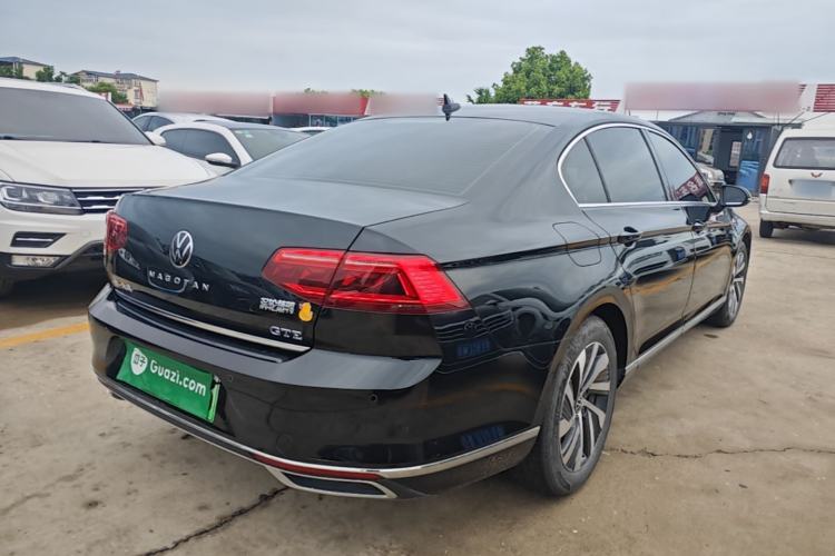 Used Volkswagen Magotan GTE Plug-in Hybrid 2022 GTE Luxury Model Rear Right 45 Deg