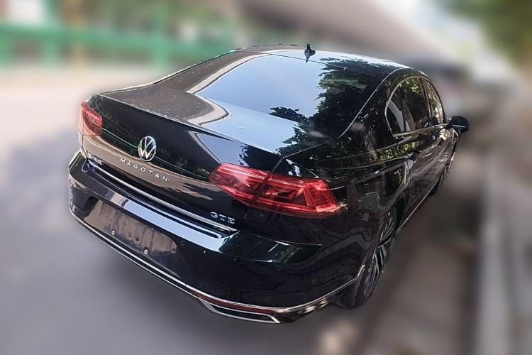 Used Volkswagen Magotan GTE Plug-in Hybrid 2022 GTE Prestige Model Rear Right 45 Deg