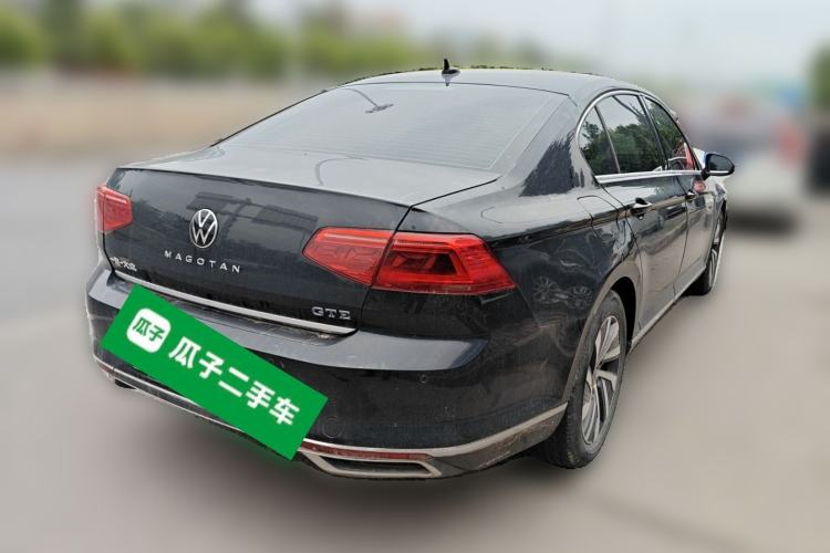 Used Volkswagen Magotan GTE Plug-in Hybrid 2022 GTE Luxury Model Rear Right 45 Deg