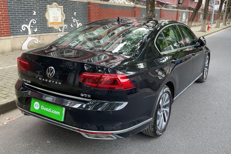 Used Volkswagen Magotan GTE Plug-in Hybrid 2022 GTE Luxury Model Rear Right 45 Deg