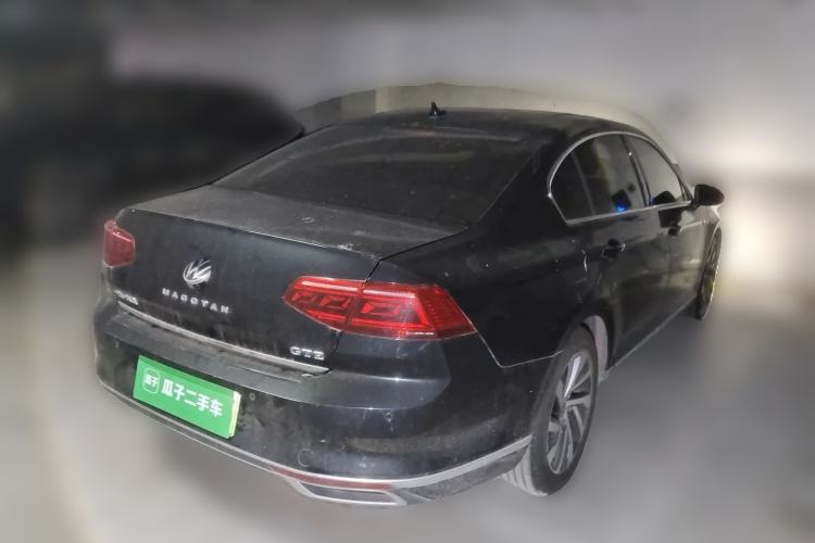 Used Volkswagen Magotan GTE Plug-in Hybrid 2022 GTE Luxury Model Rear Right 45 Deg