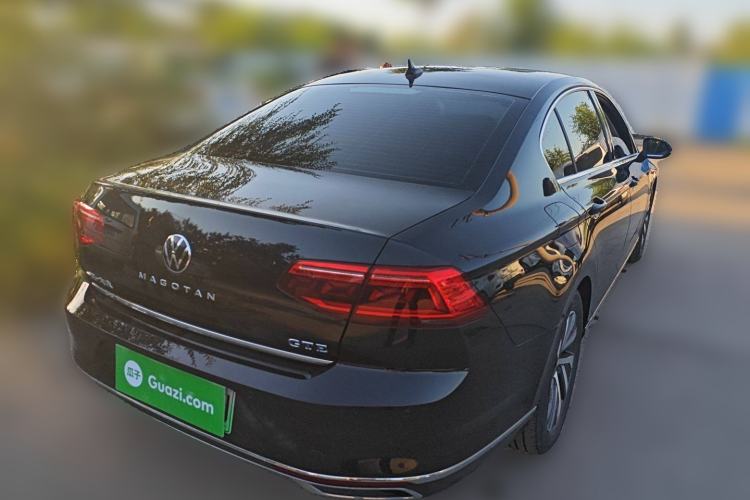 Used Volkswagen Magotan GTE Plug-in Hybrid 2022 GTE Luxury Model Rear Right 45 Deg