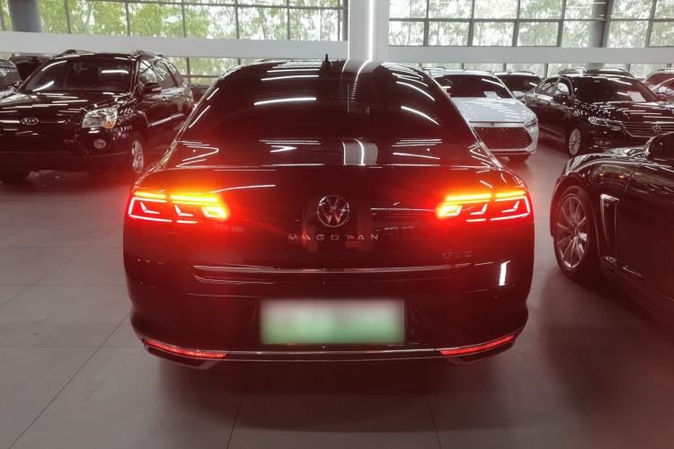 Used Volkswagen Magotan GTE Plug-in Hybrid 2022 GTE Luxury Model Rear