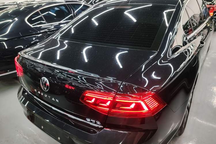 Used Volkswagen Magotan GTE Plug-in Hybrid 2022 GTE Luxury Model Rear