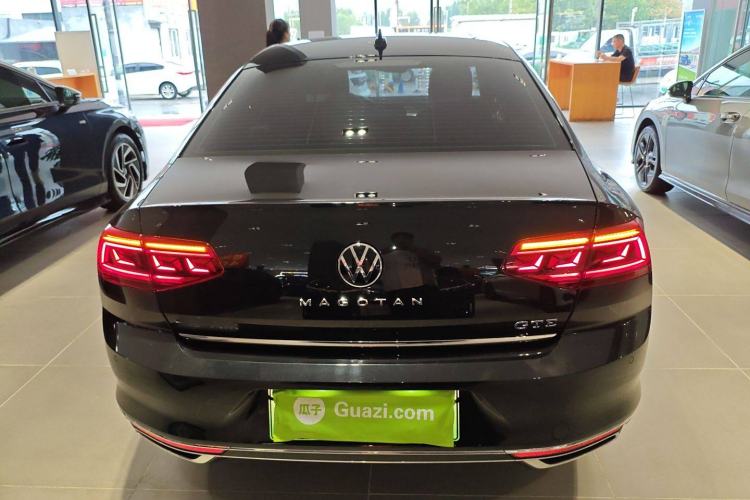 Used Volkswagen Magotan GTE Plug-in Hybrid 2022 GTE Luxury Model Rear
